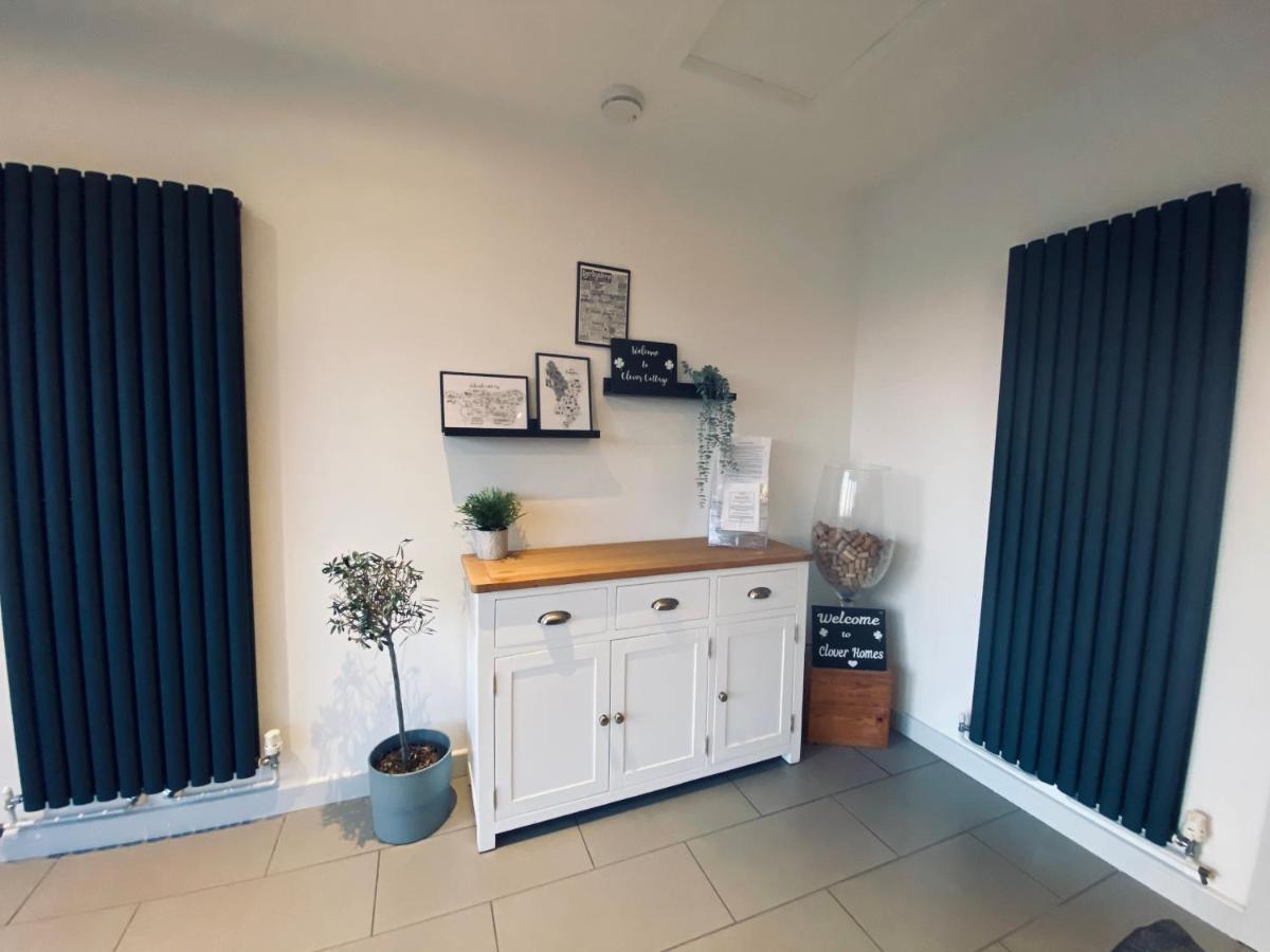 Clover Cottage Beeley Luaran gambar