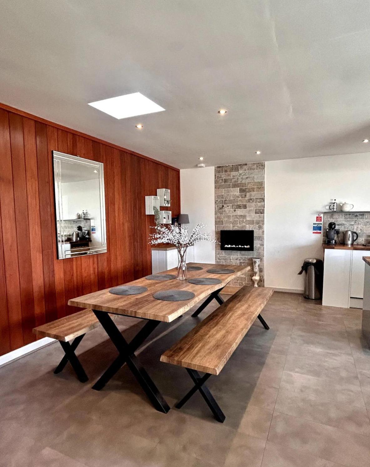 Clover Cottage Beeley Luaran gambar