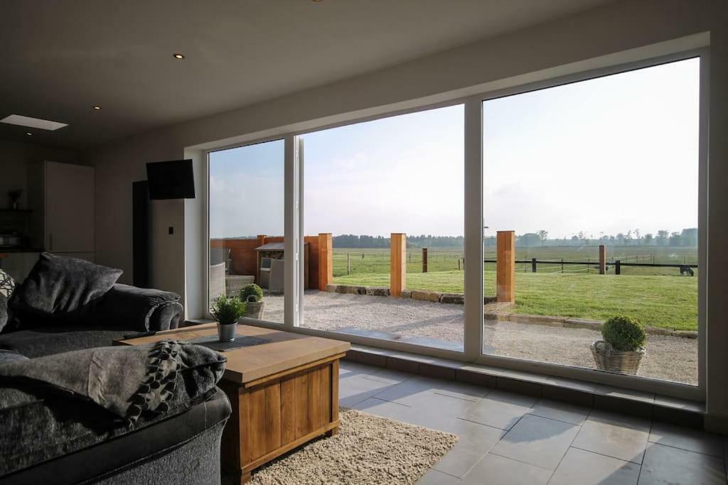 Clover Cottage Beeley Luaran gambar